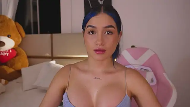 AnnyHizzle webcam