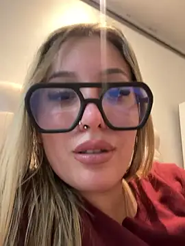 Mialunaxx webcam