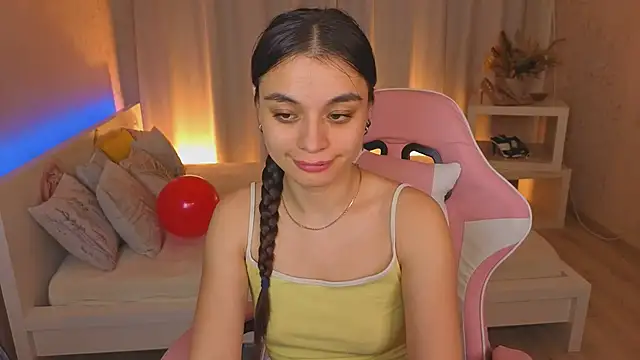 Kim_Bless webcam