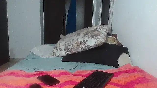 Lucia-boobs webcam