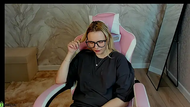 Adriana_Sweett webcam