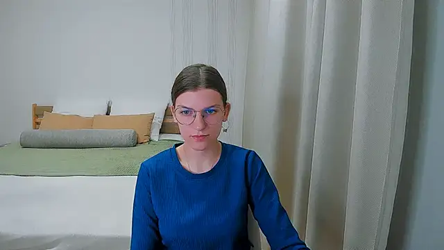 AnnaThorne webcam