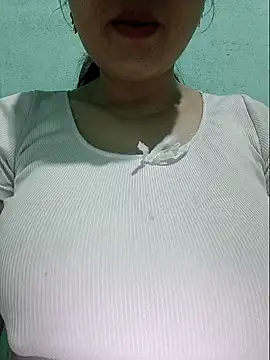Shine_Mai webcam