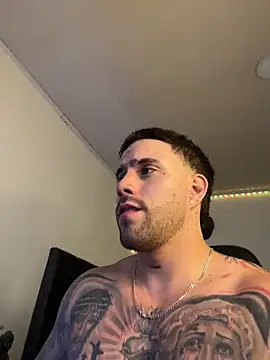 Ades_Lowe webcam