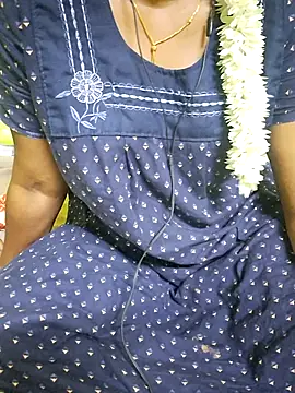 Webcam Model (tamil_kanaka)  is live.Free join now!