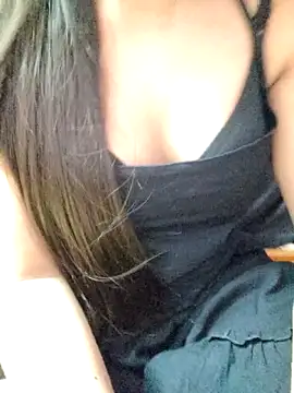 Roshni_98 webcam