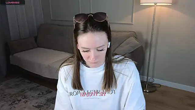 cutienaughtygirl webcam