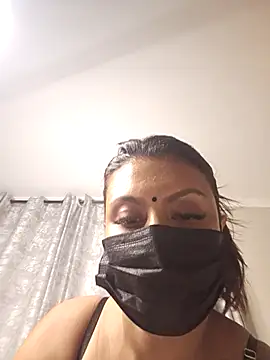 TemptingMiss_Daisy webcam