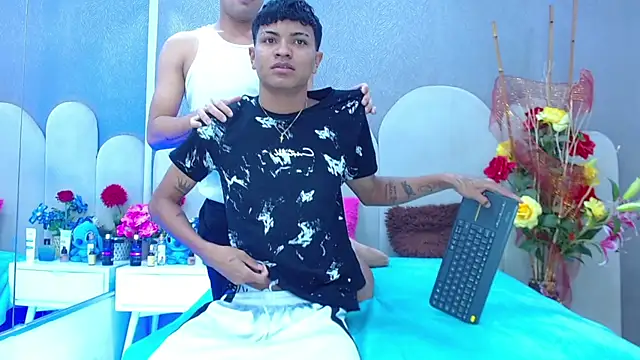 party_duo_boys webcam