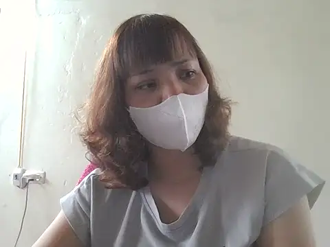 Angela-Eira webcam