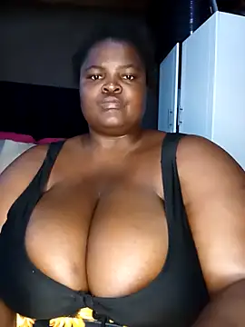ChubbyLucia webcam