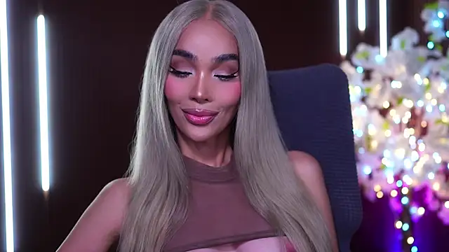 xxforyoureyesonlyxx webcam