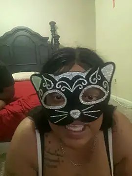 QueenNSlimmm3030 webcam