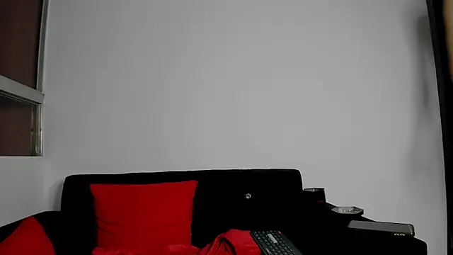 cirosky_elchicopolla webcam