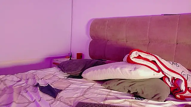 ScarletThompsonx webcam