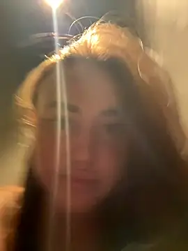 KiraSunshine webcam