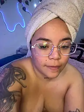 Lindalatina2001 webcam