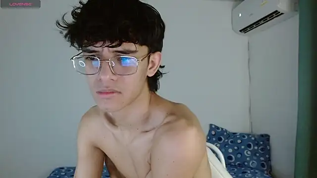 noah_millerx (M young) - try my delicious milk