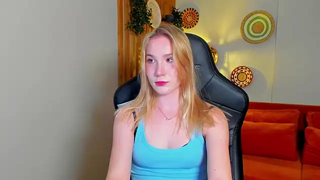 ElaraVoltage webcam