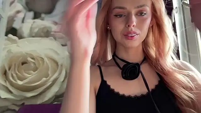 ScarlettRosy webcam