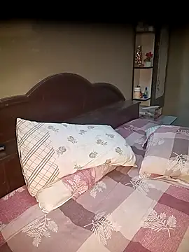 naughtymadam webcam