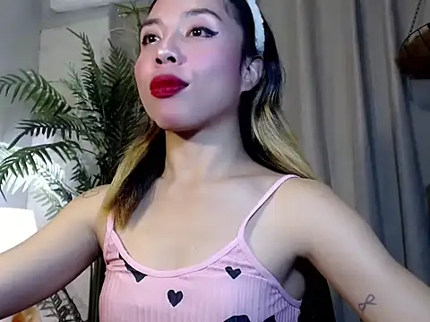 AsianTrixxx webcam