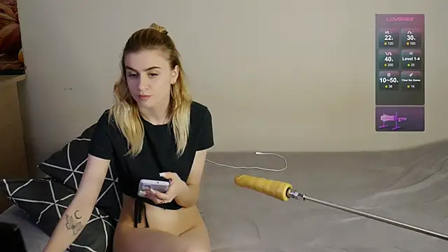 ley_tori webcam