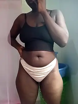 EmmaMiaa webcam