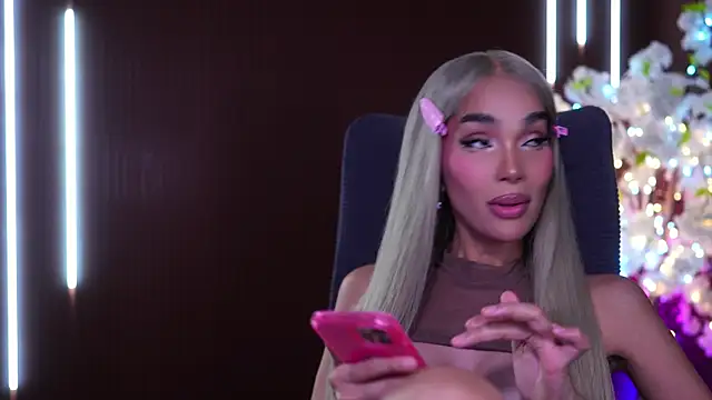 xxforyoureyesonlyxx's live cam