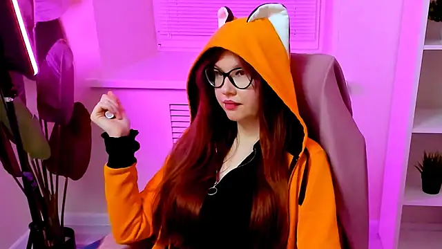 CarolGiggly webcam