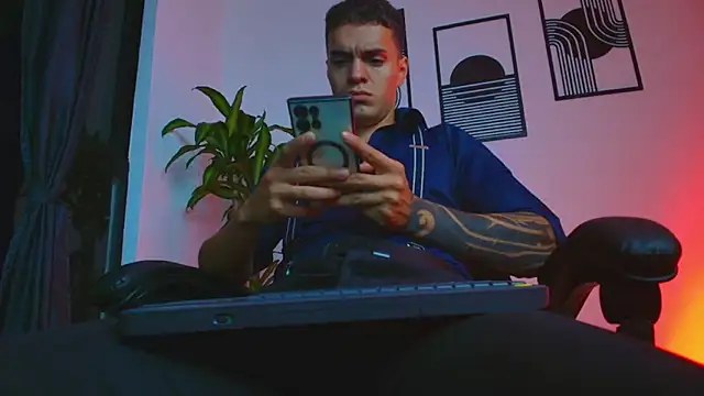 ALPHA_DOMINUS_ webcam