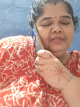 tamilthanushri live sex cam