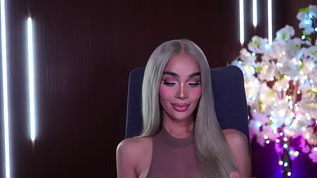 xxforyoureyesonlyxx webcam