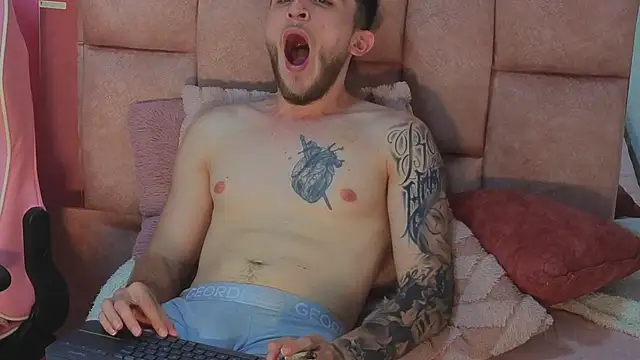 Dylanwhite23_ live sex cam
