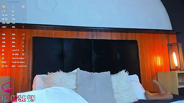 Leo_Savage_ webcam