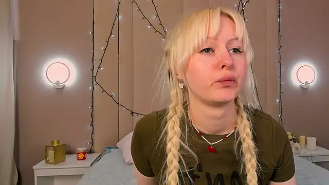AdeleSilvy webcam