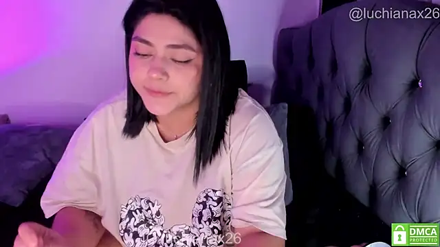 lucy26_ webcam