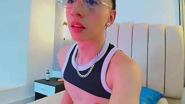 lian_cameron webcam