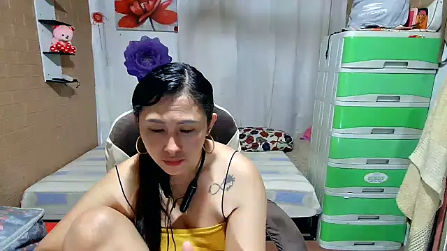 Filipina_Desire webcam