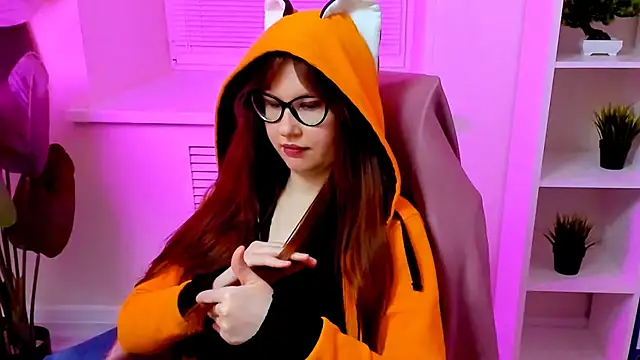 CarolGiggly webcam