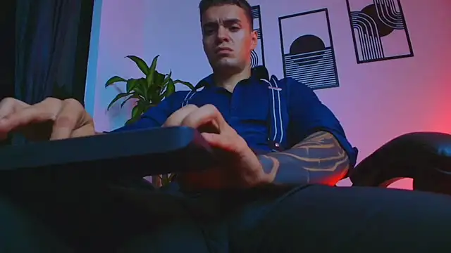 ALPHA_DOMINUS_ webcam