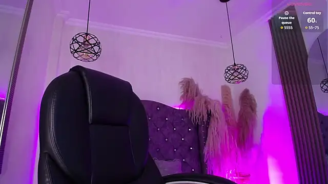 Amara_Davis1 webcam