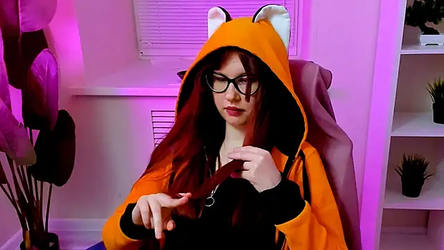 CarolGiggly webcam