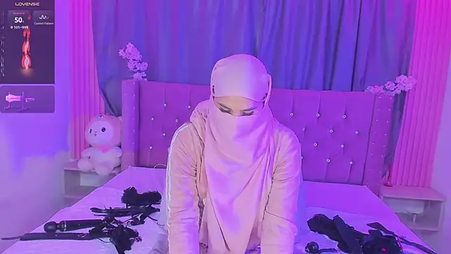 Nayla-Mouna webcam