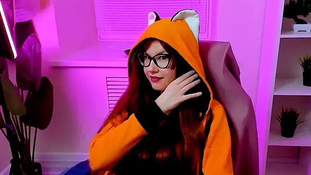 CarolGiggly webcam