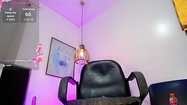 Kendra_horny webcam