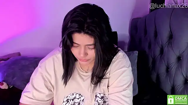 lucy26_ webcam