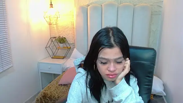 mia_velvetk webcam
