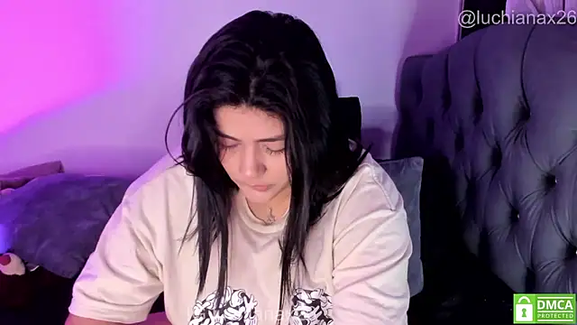 lucy26_ webcam