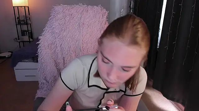 ReddHotPipper webcam